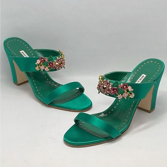 Manolo Blahnik 90MM Embellished Satin Mules size 40 - Picture 3 of 14